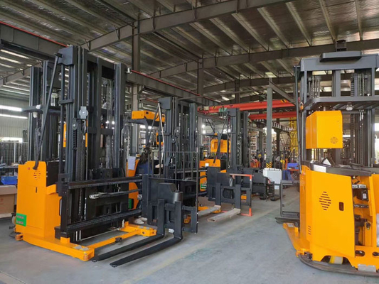 Electric Three Way Stacker Forklift 1500kg 6000mm Lifting Height