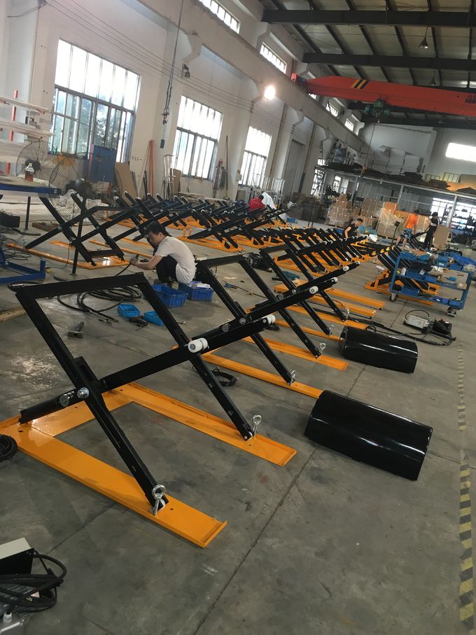Hydraulic Scissor Auto Pallet Lift Table With Ramp 1600x1140mm 1