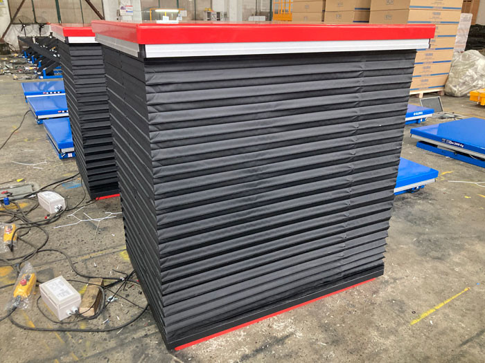 Good price Q345B Stationary Lift Table For Manufacturing Industries Platform With Protective Cover online