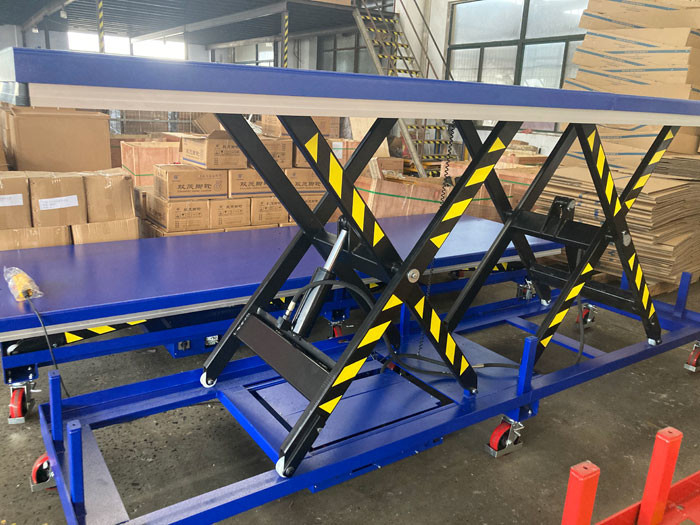 Good price Mobile DC Battery Powered Tandem Scissor Lift Table Transferring Bulky Heavy Item online